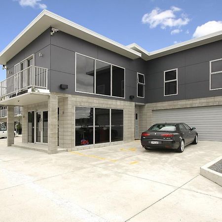 City Corporate Motor Inn Палмерстън Норт Екстериор снимка
